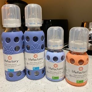 Lifefactory glass baby bottle bundle- 4oz/9oz